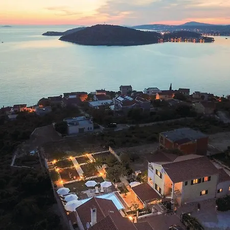 Gorgeous In With Wifi Holiday home