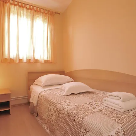 Gorgeous In With Wifi Holiday home Razanj