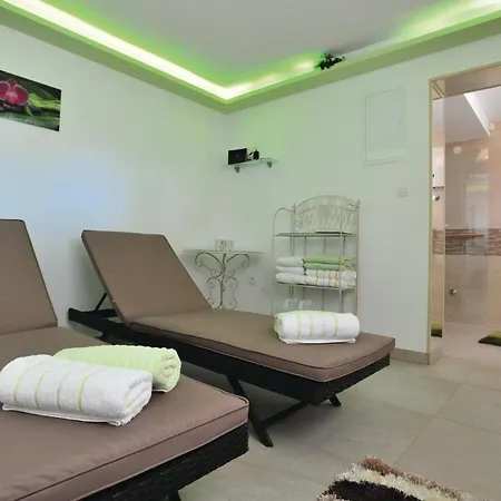 Holiday home Gorgeous In With Wifi *