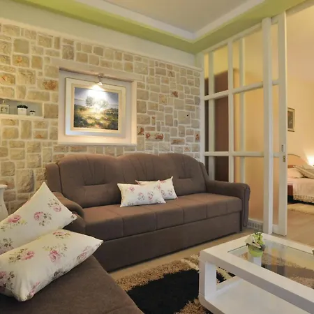 Holiday home Gorgeous In With Wifi *