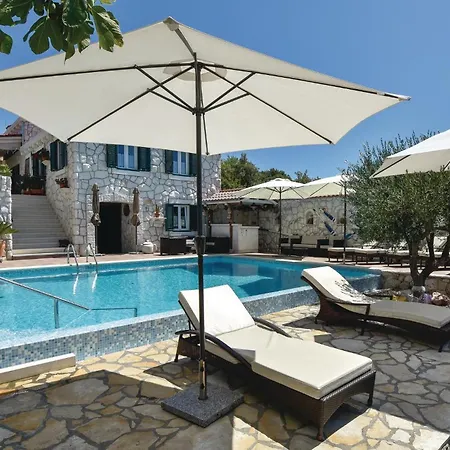 Gorgeous In With Wifi Holiday home